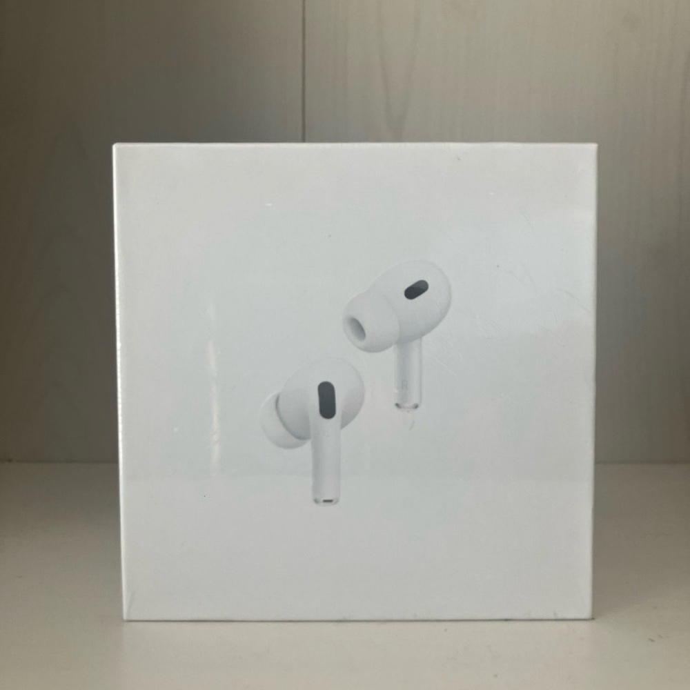 *SEALED* AIRPOD PRO 2nd GENERATION - Picture 1 of 4